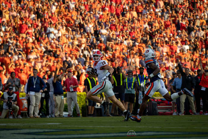 TE, Brock Bowers Races to the Endzone